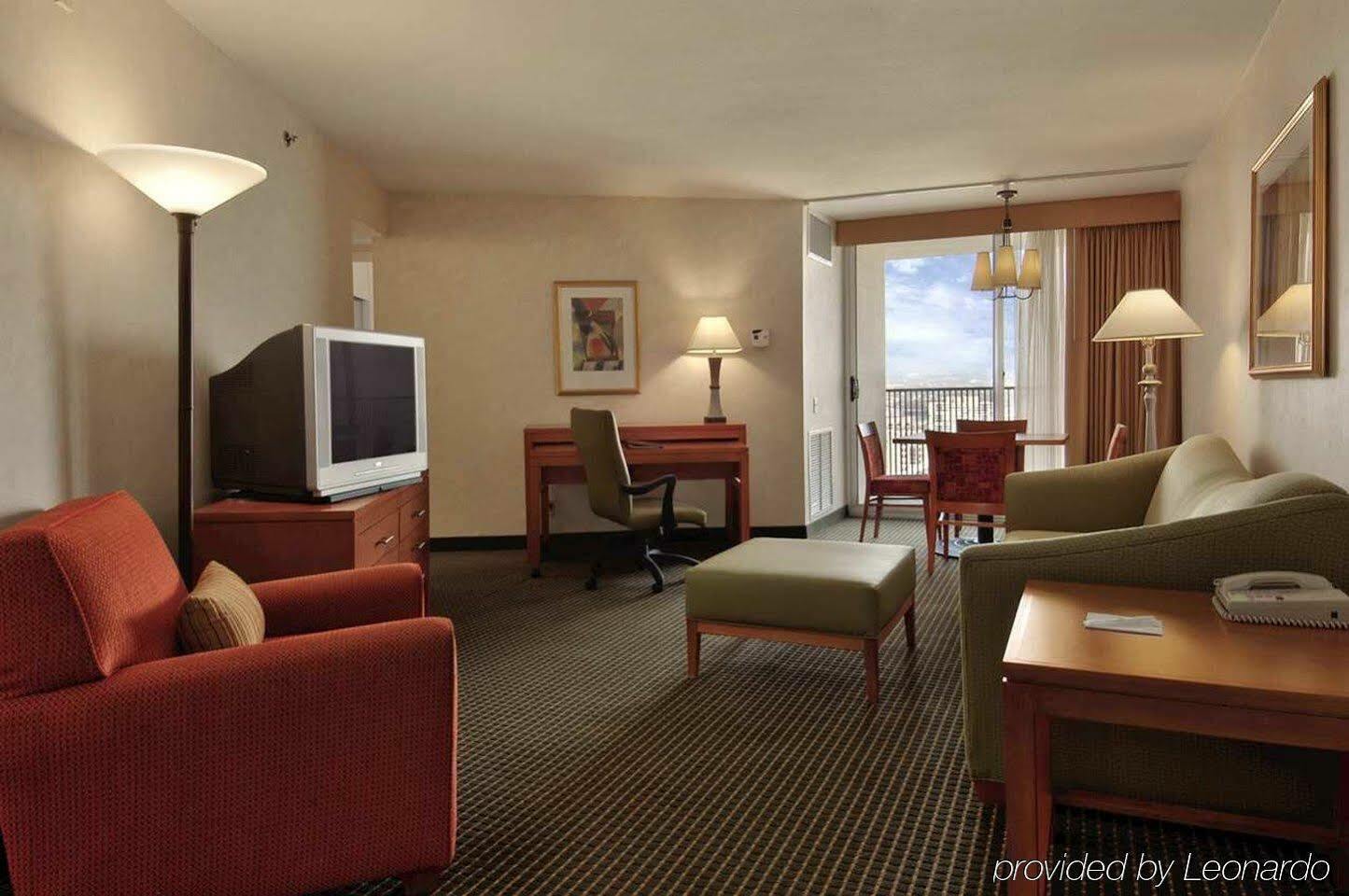 Embassy Suites Philadelphia - Center City Стая снимка